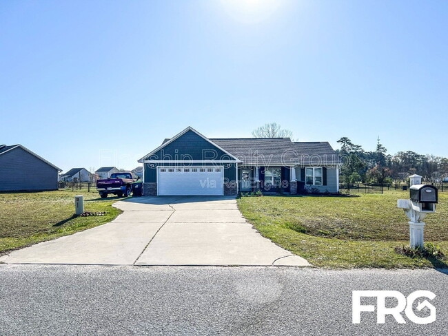 200 Willow Pond Dr in La Grange, NC - Building Photo - Building Photo