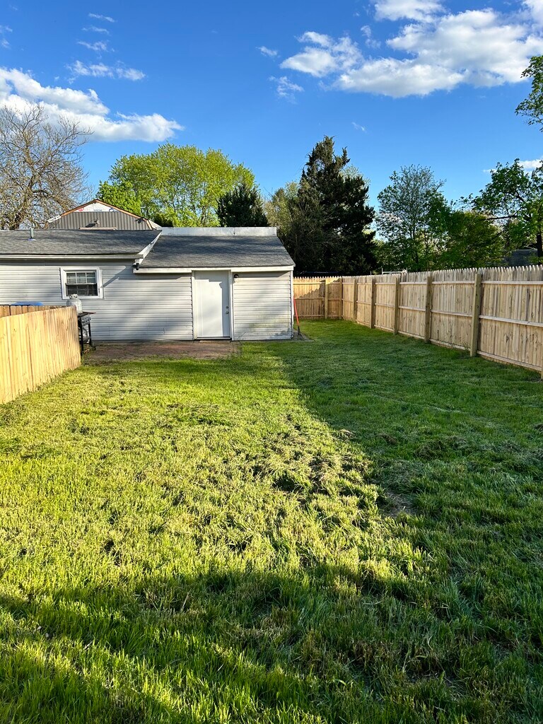 1821 Edgely Rd Rentals in Levittown, PA