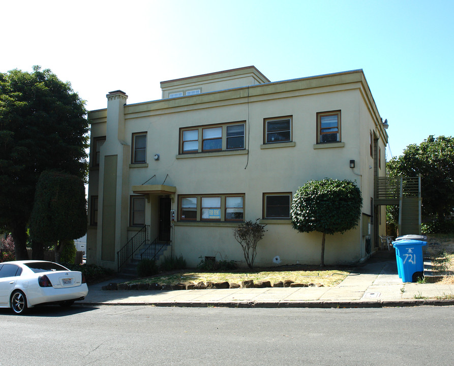 721-725 Capitol St in Vallejo, CA - Building Photo