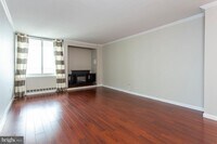 604 S Washington Square photo'