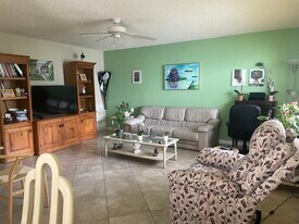 173 Normandy Ln in Delray Beach, FL - Building Photo