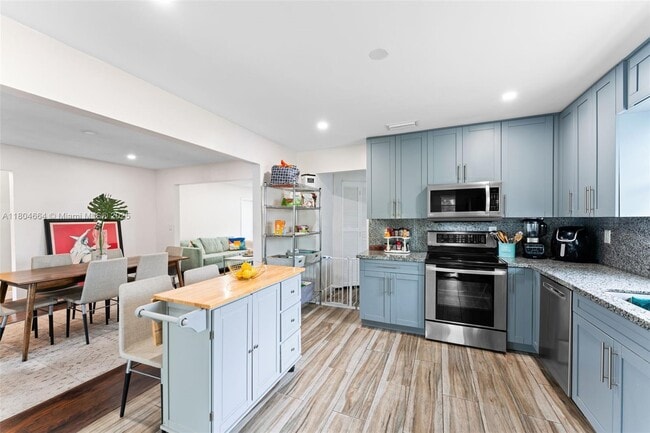 2311 SW 2nd St in Miami, FL - Building Photo - Building Photo