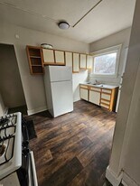 810 E 21st St in Erie, PA - Building Photo