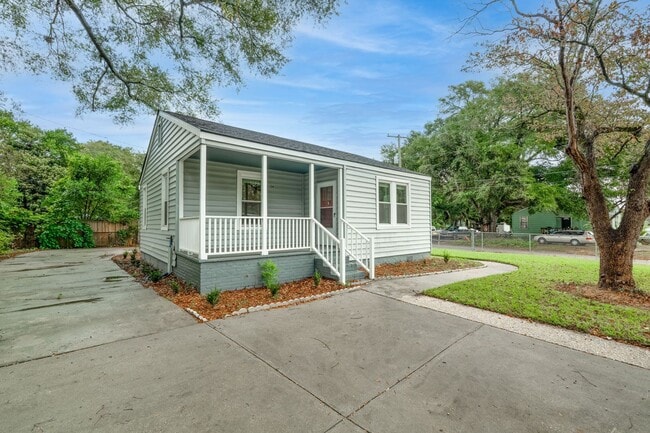 2308 Aintree Ave in North Charleston, SC - Building Photo - Building Photo