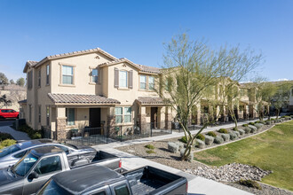 Casa Sole Vita Townhomes in Mesa, AZ - Foto de edificio - Building Photo