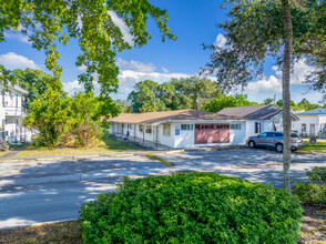 1203 N 17th Ct in Hollywood, FL - Building Photo - Primary Photo