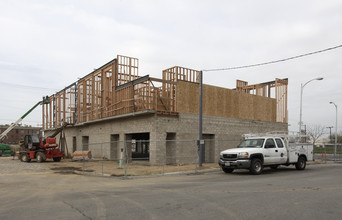 Building B in Bakersfield, CA - Foto de edificio - Building Photo