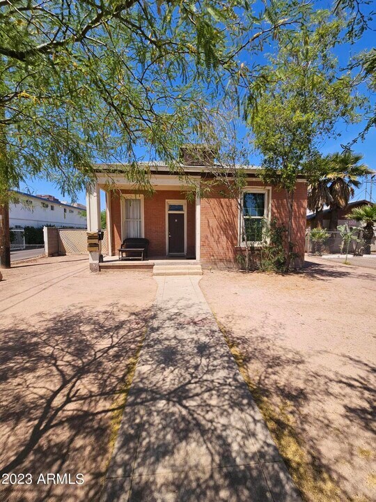 610 N 9th St in Phoenix, AZ - Building Photo