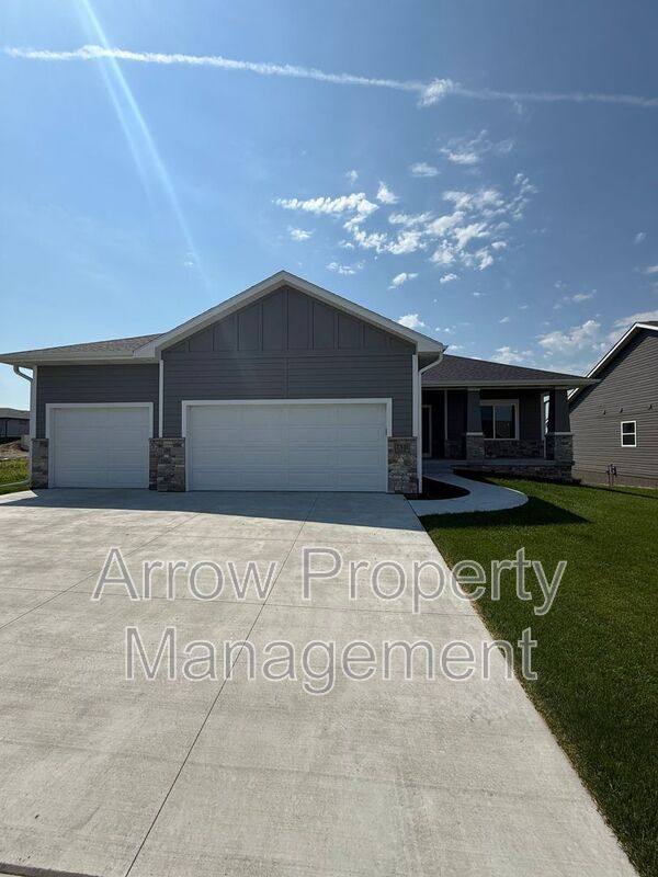 property at 7531 Aero Dr