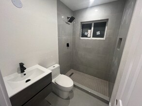 5300 NW 25th Ave in Miami, FL - Building Photo - Building Photo