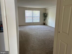331 Preston Ave, Unit 101 in Voorhees Township, NJ - Building Photo - Building Photo