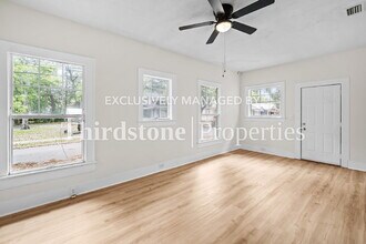 2771 Sunnyside St in Jacksonville, FL - Building Photo - Building Photo