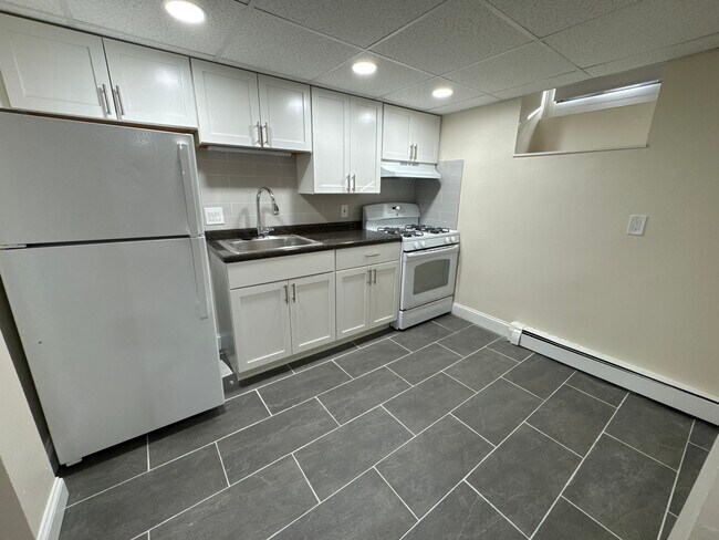 1188 Commonwealth Ave, Unit D