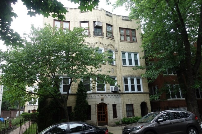 property at 1434 W Thome Ave