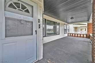 3234 Euclid Heights Blvd in Cleveland Heights, OH - Foto de edificio - Building Photo