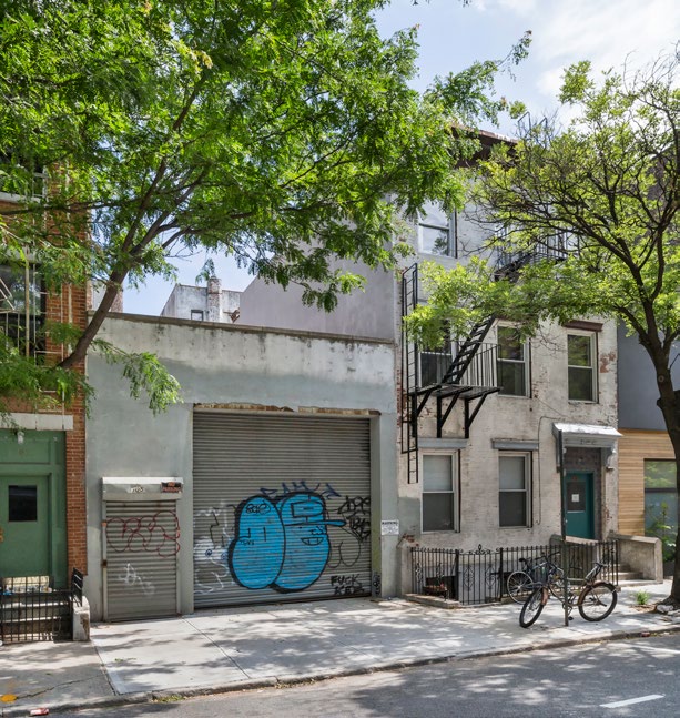 305-307 S 4th St in Brooklyn, NY - Building Photo - Primary Photo