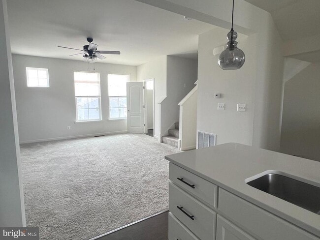 123 Charterhouse St in Falling Waters, WV - Building Photo - Building Photo