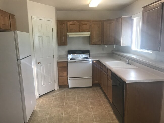 1036 1400 W St in Saint George, UT - Building Photo - Building Photo