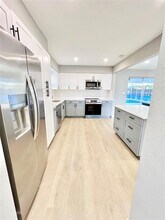 3801 N 66th Ave in Hollywood, FL - Building Photo - Building Photo