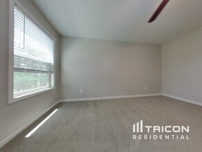 652 Amberwood Dr in Villa Rica, GA - Building Photo - Building Photo
