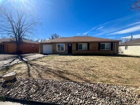 1259 Quari St in Aurora, CO - Building Photo