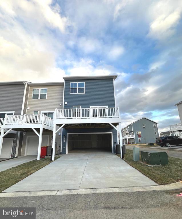 27 Rolling Branch Dr in Ranson, WV - Building Photo - Building Photo