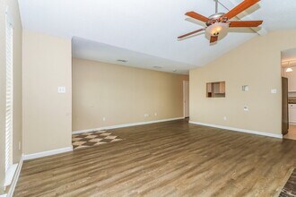 8145 Waterside Trail in Fort Worth, TX - Building Photo - Building Photo