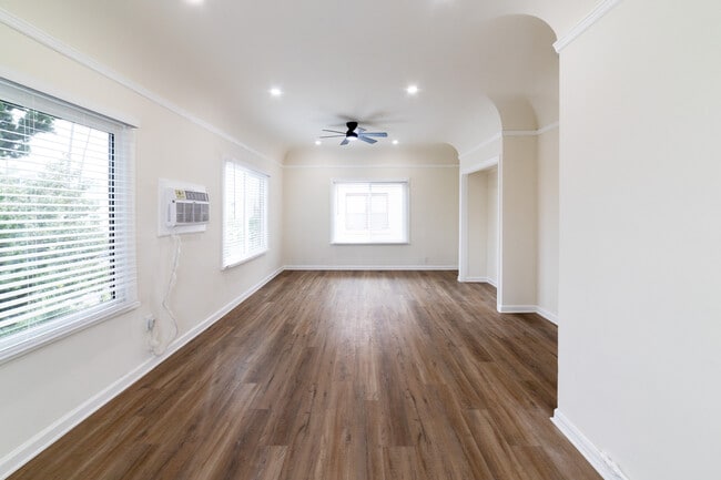 property at 211 N Berendo St