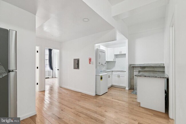 1225 Spruce St in Philadelphia, PA - Building Photo - Building Photo