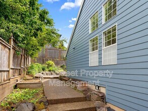 15926 SW Hampshire Terrace in Tigard, OR - Building Photo - Building Photo