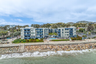 350 Paseo De Playa in Ventura, CA - Foto de edificio - Building Photo