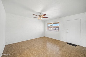 1319 W Tulip Pl in Casa Grande, AZ - Building Photo - Building Photo