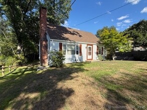 120 Pansy Rd in Fairfield, CT - Building Photo - Building Photo