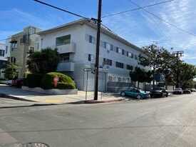7617 De Longpre Ave, Unit 1 in West Hollywood, CA - Building Photo