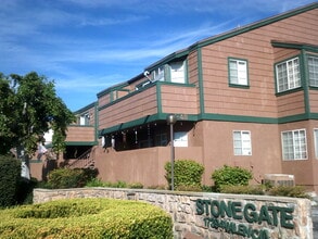 Stonegate in Fontana, CA - Building Photo - Building Photo