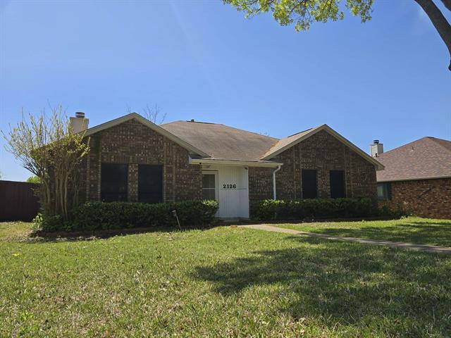 2126 Woodglen Dr in Garland, TX - Building Photo