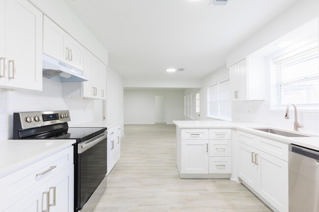 property at 2510 Straight Creek Dr