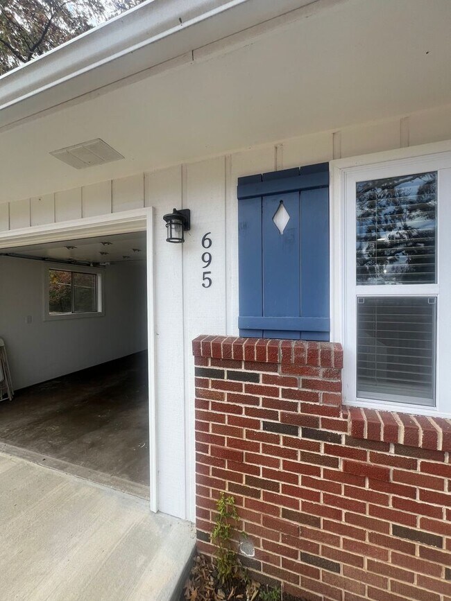 695 Passover Rd in Osage Beach, MO - Building Photo - Building Photo