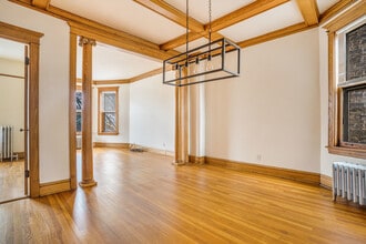 2953 W Belden Ave in Chicago, IL - Building Photo - Building Photo