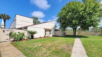 17462 Front Beach Rd in Panama City Beach, FL - Building Photo