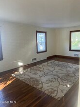 52 Walnut St in Saratoga Springs, NY - Building Photo - Building Photo