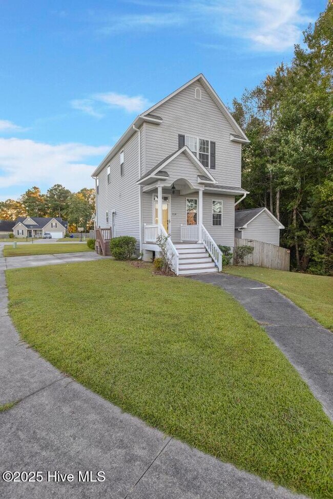 114 Whiteleaf Dr in Jacksonville, NC - Building Photo - Building Photo