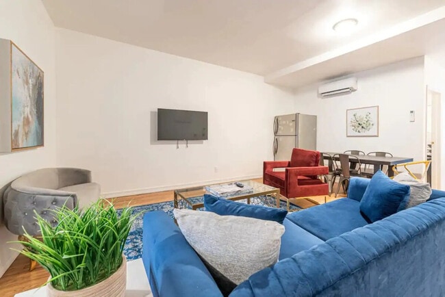 472 9th Ave in New York, NY - Building Photo - Building Photo