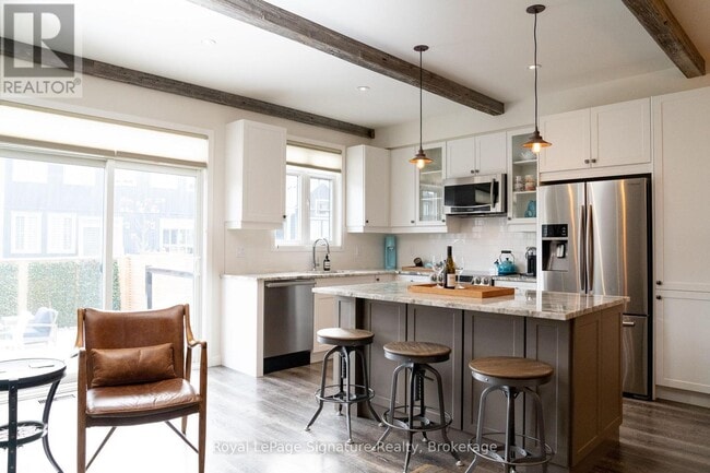 345 Yellow Birch Cres in Blue Mountains, ON - Building Photo - Building Photo