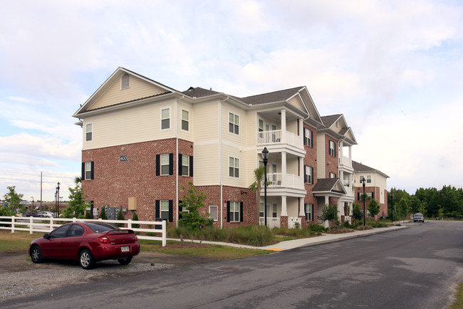 Goshen Crossing Apartments in Rincon, GA - Foto de edificio - Building Photo