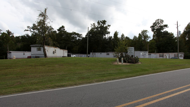 Elton's Hill Mobile Home Park in Four Oaks, NC - Building Photo - Building Photo