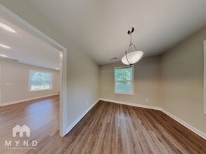 1220 Jenkins Dr in Charlotte, NC - Foto de edificio - Building Photo