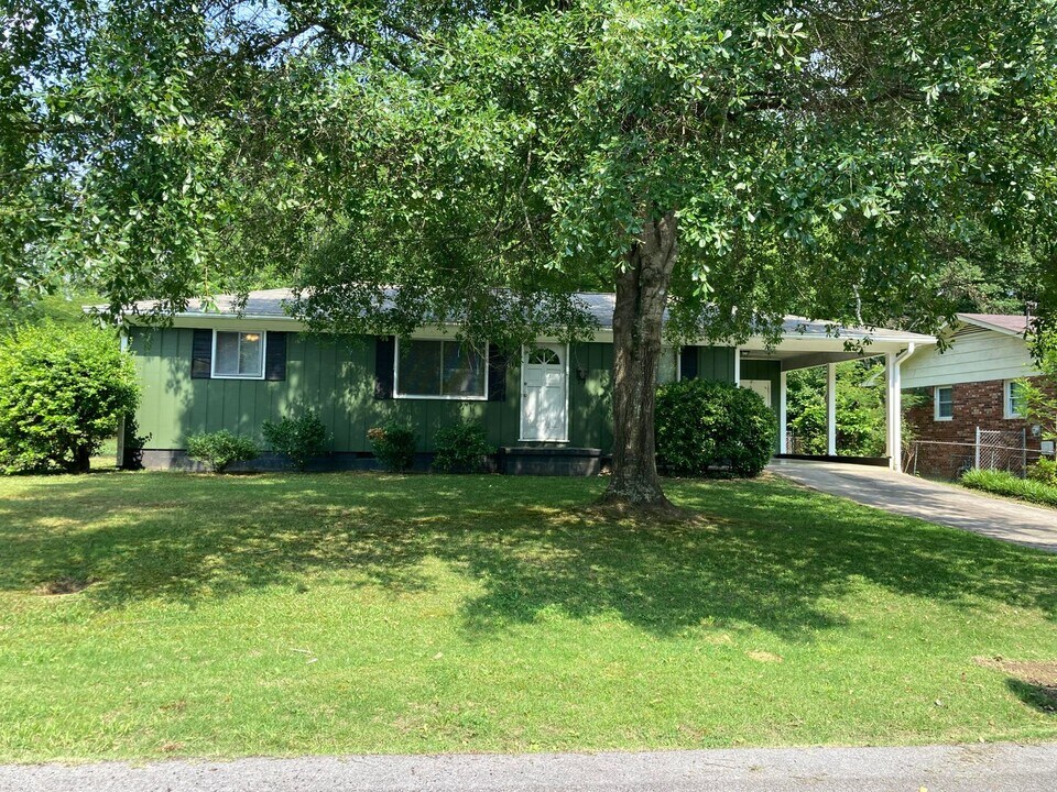 611 Nixon Ave SW in Rome, GA - Building Photo