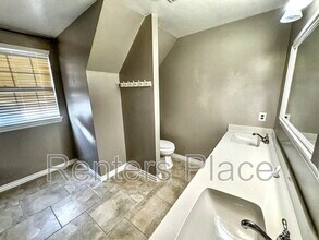 2005 Mission Rd in Edmond, OK - Building Photo - Building Photo