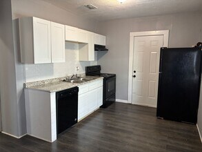 638 Gilcrease St in Van Alstyne, TX - Building Photo - Building Photo